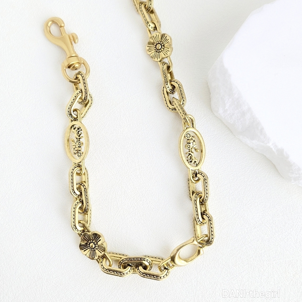 NEW Chunky Gold Chain Strap Bag Charm - Picture 8 of 9